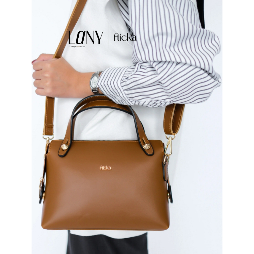 FLICKA Kalyn Shoulder Bag - Timeless Daily Bag