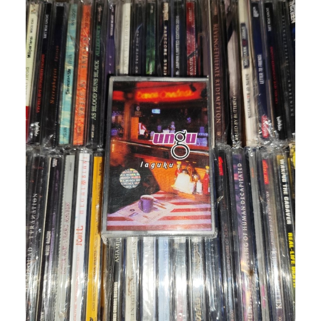 Kaset Ungu - Laguku