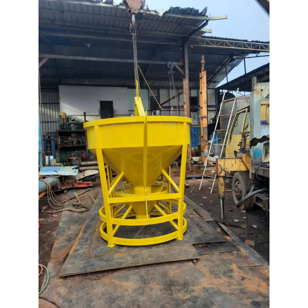 Sewa Bucket Cor Beton | Bucket Crane Cor | Alat Proyek Konstruksi