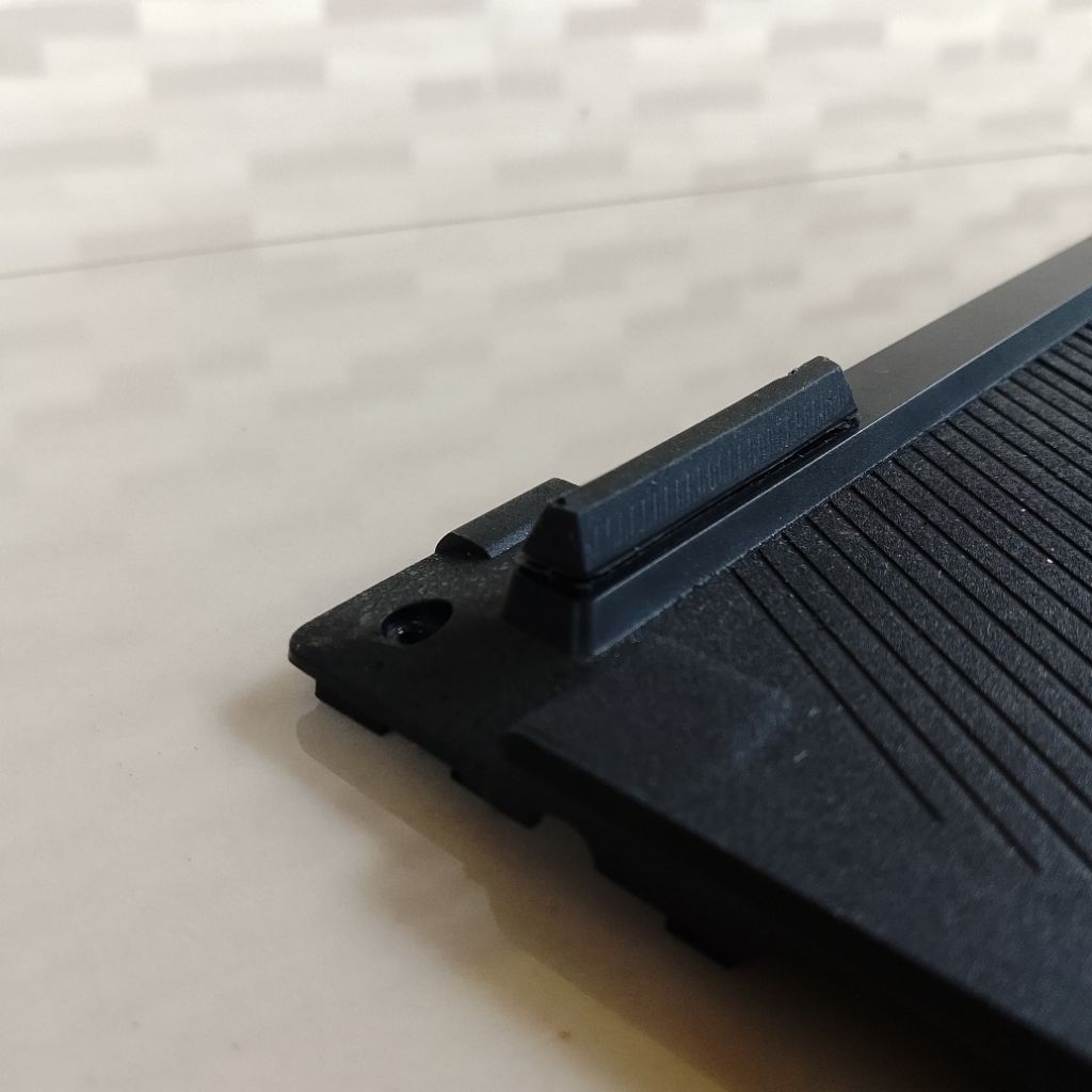 Karet Kaki Laptop Asus Vivobook GO 14 E1404FA | Rubber Feet Anti Slip | Dudukan Bawah | Warna Hitam