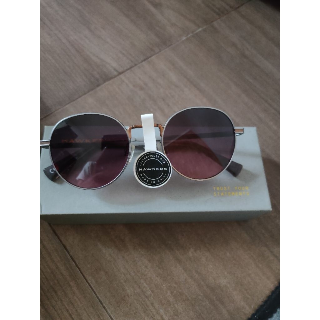 Kacamata hawkers moma red - kacamata bulat polarized