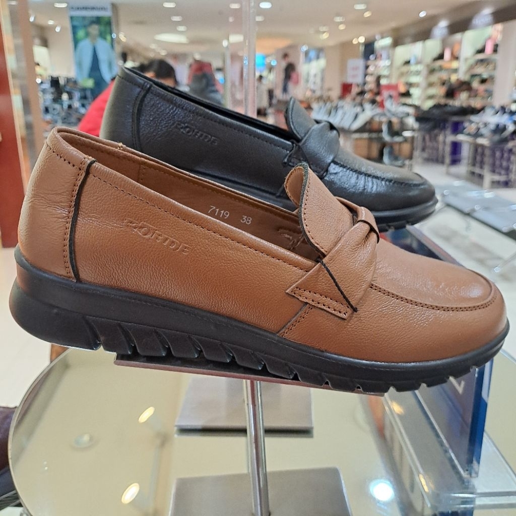sepatu kulit wanita Rohde