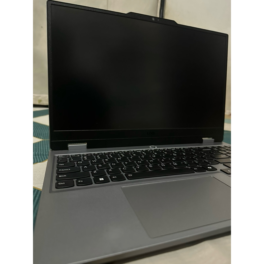 LAPTOP GAMING LENOVO LOQ 15IAX9 / RTX 2050 (LUNA GREY)