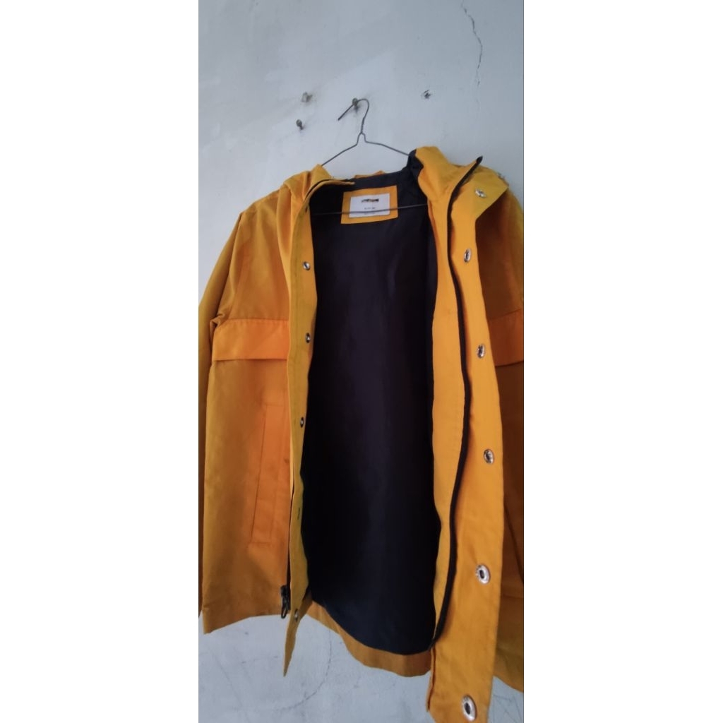 jaket outdoor gap size M