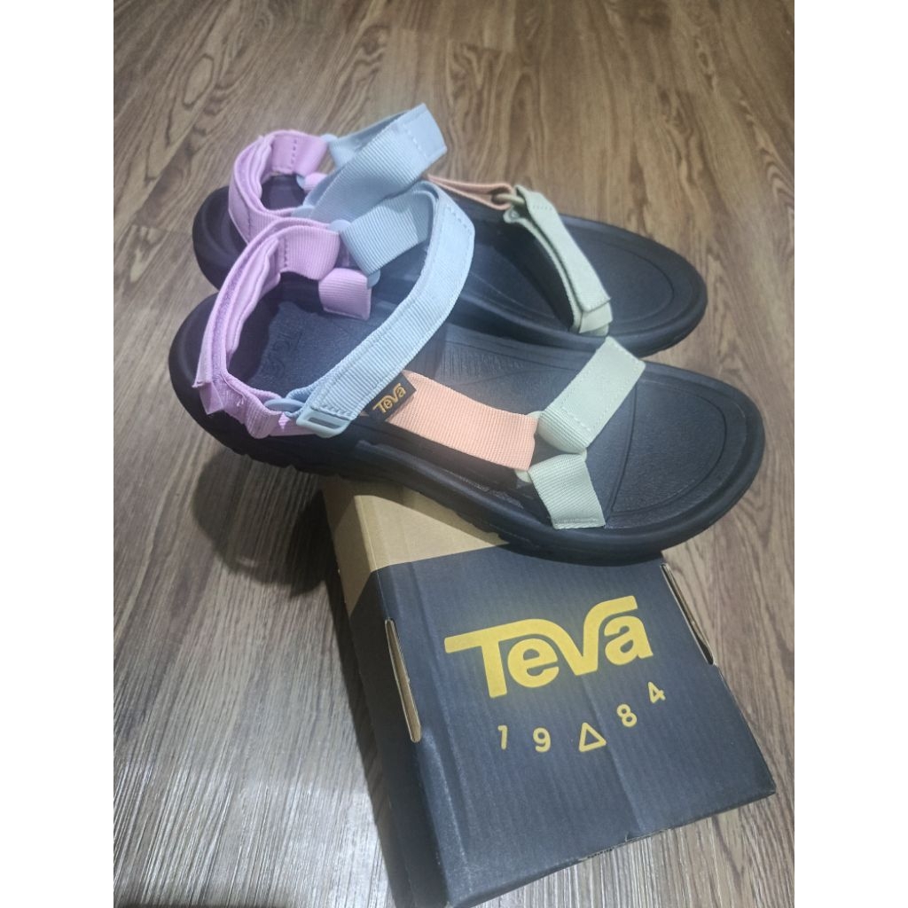 teva sandal trecking