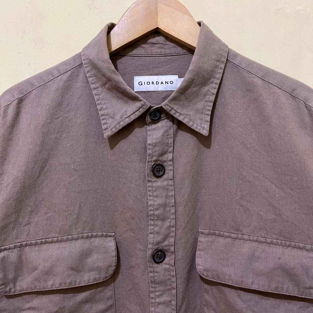 Kemeja Flannel Outer GIORDANO Double Pocket Milk Brown (XL)