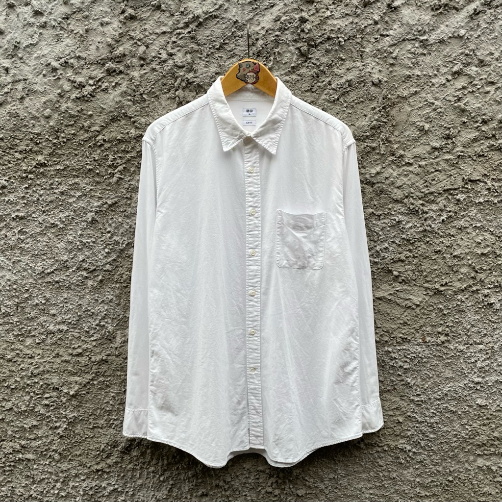 Kemeja Putih Uniqlo Used Unisex Pria Wanita (XL)