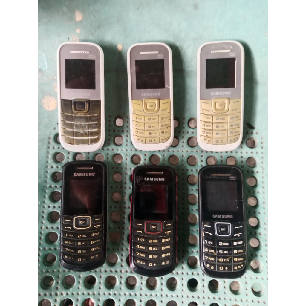 Hp jadul gambling/rusak/rosok