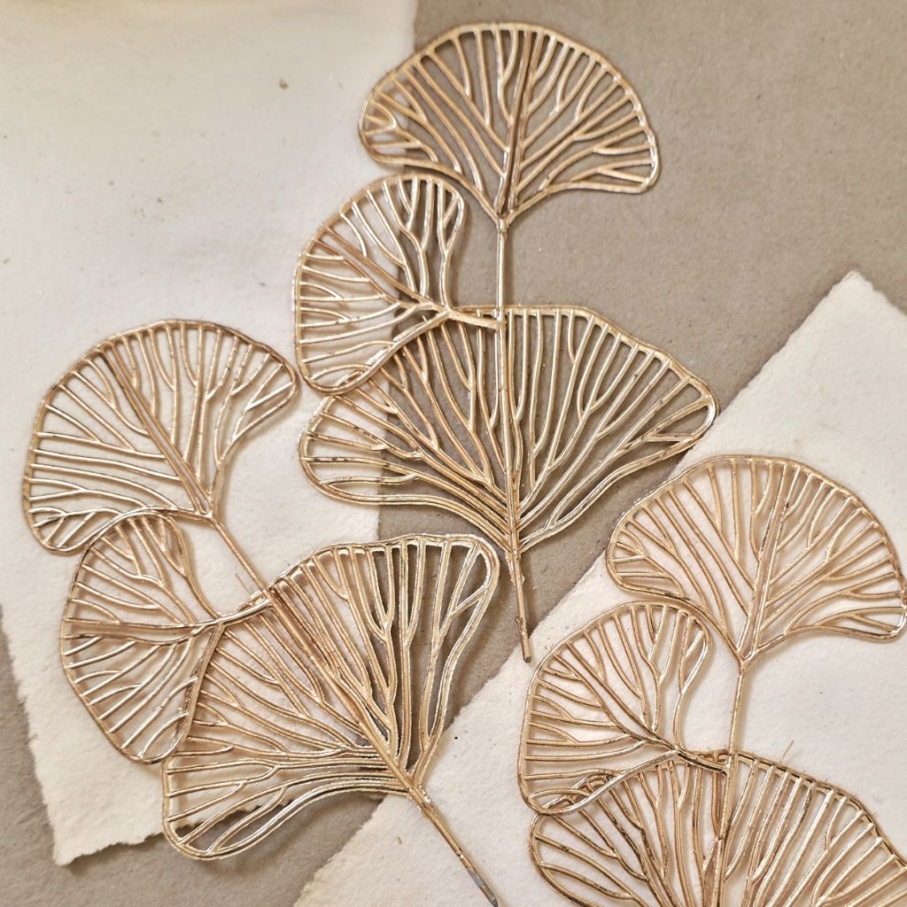 Daun emas ginkgo bahan mahar seserahan