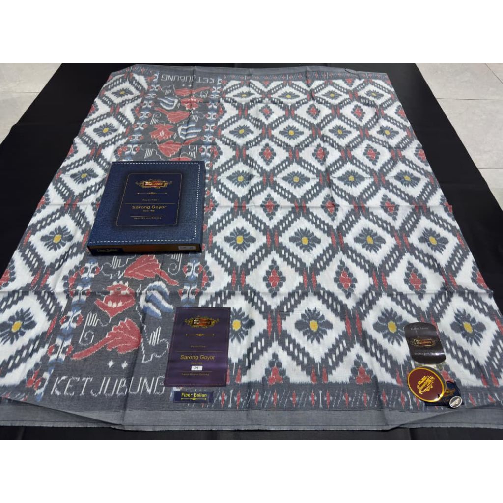 Sarung Ketjubung Goyor Red