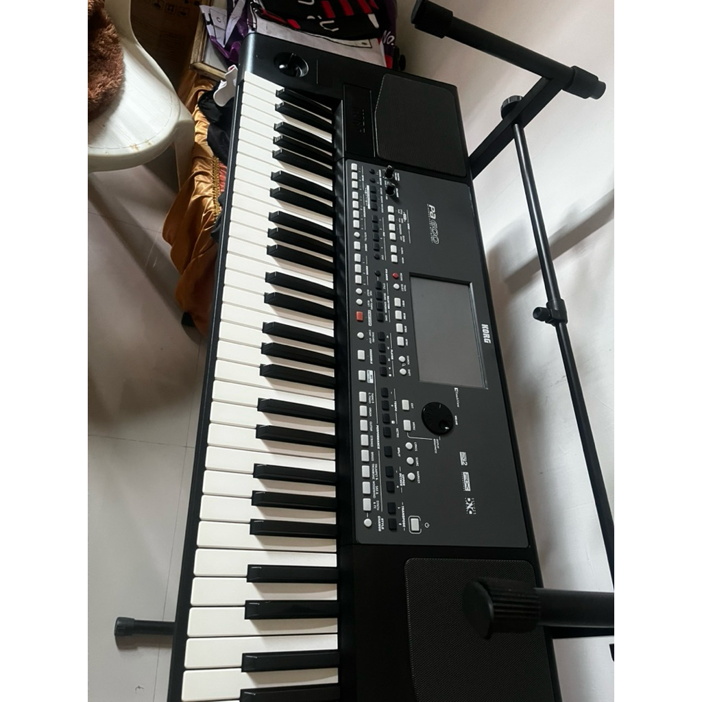 korg pa600 V2 like new