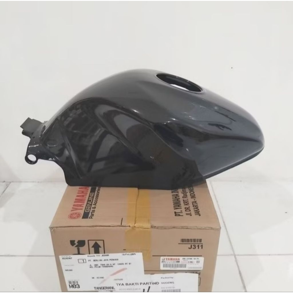 Tangki tengki fueltank Yamaha R15 V2 Original Hitam