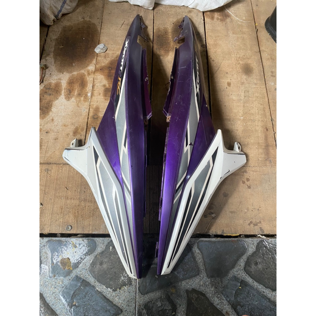cover body bodi belakang yamaha xeon rc 125 original