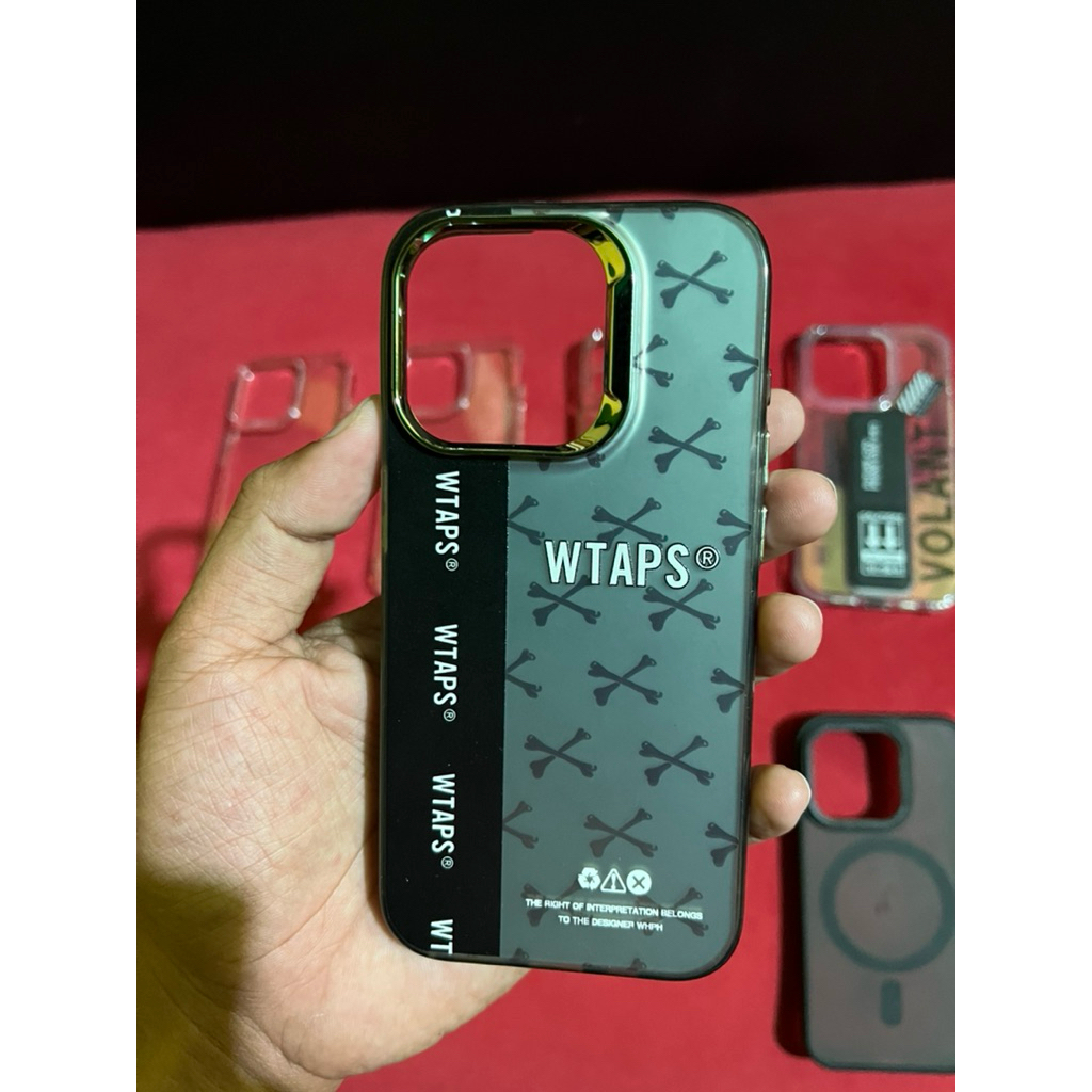 Case Iphone 15 Pro (Preloved)