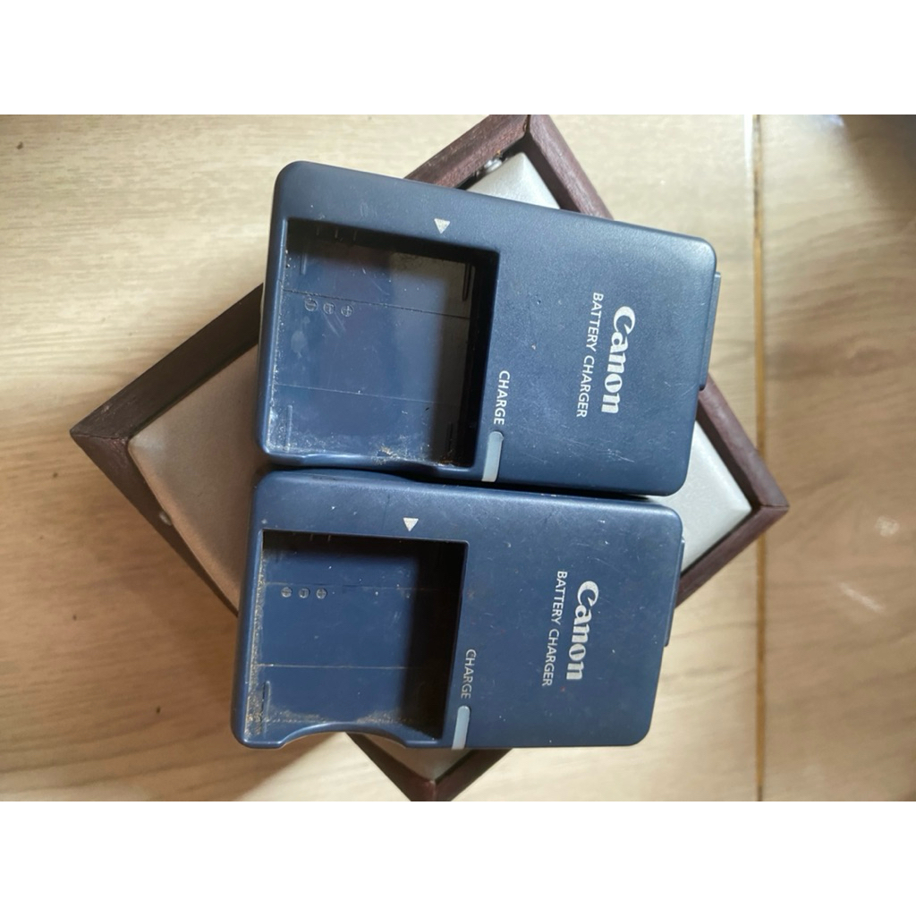 charger baterai canon original