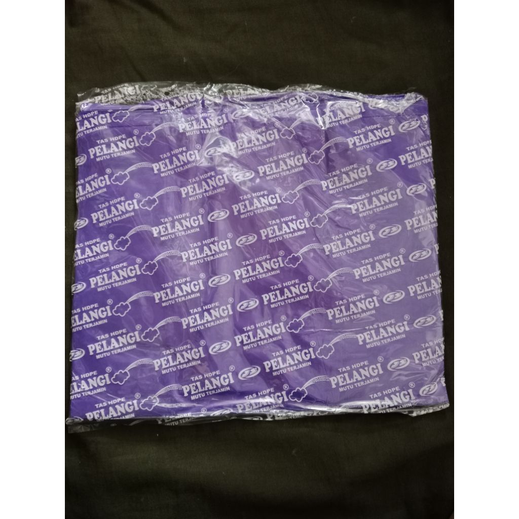 kantong plastik kresek pelangi ungu 28 isi (+/-50)