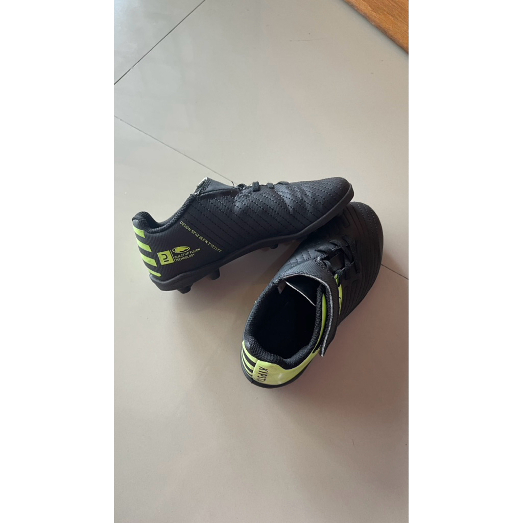 Sepatu Bola Anak - Kipsta Decathlon