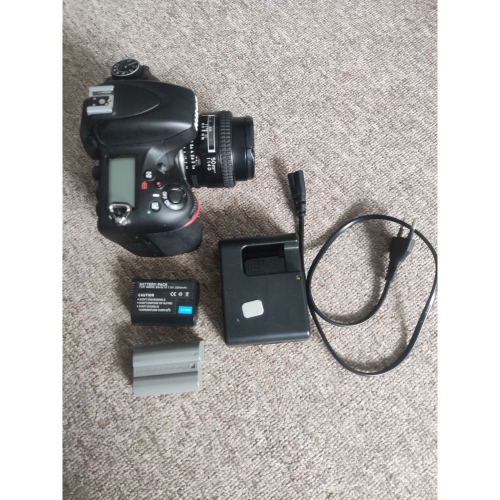 Kamera DSLR Nikon D610 + Lensa 50mm f1. 4