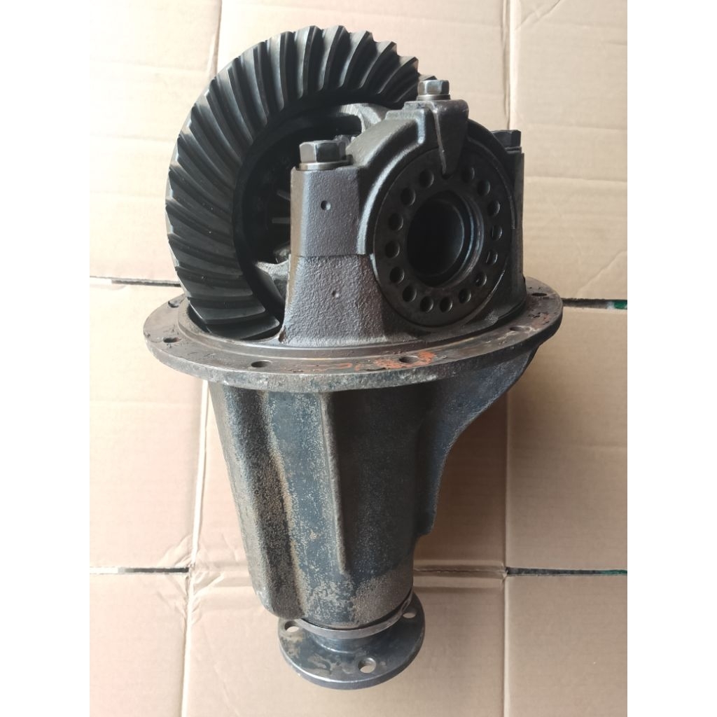 tongkol gardan Mitsubishi l300 solar copotan original