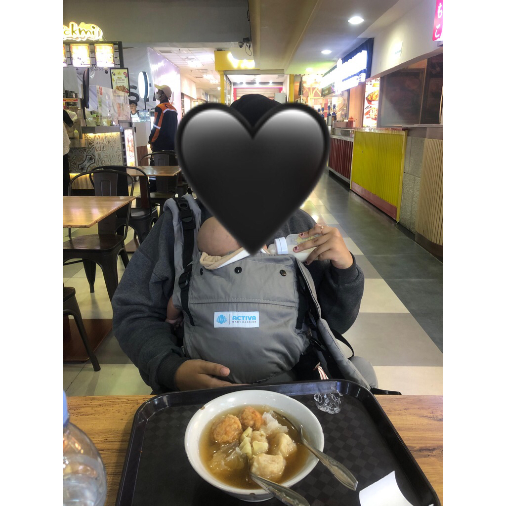 Activa Baby Carrier - Gendongan M Shape Grey (preloved