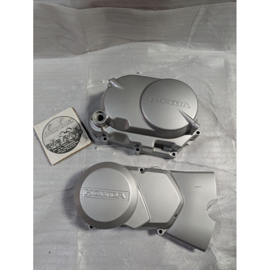 Bak Kalter Mesin Kanan Kiri Honda WIN Original NOS GF6