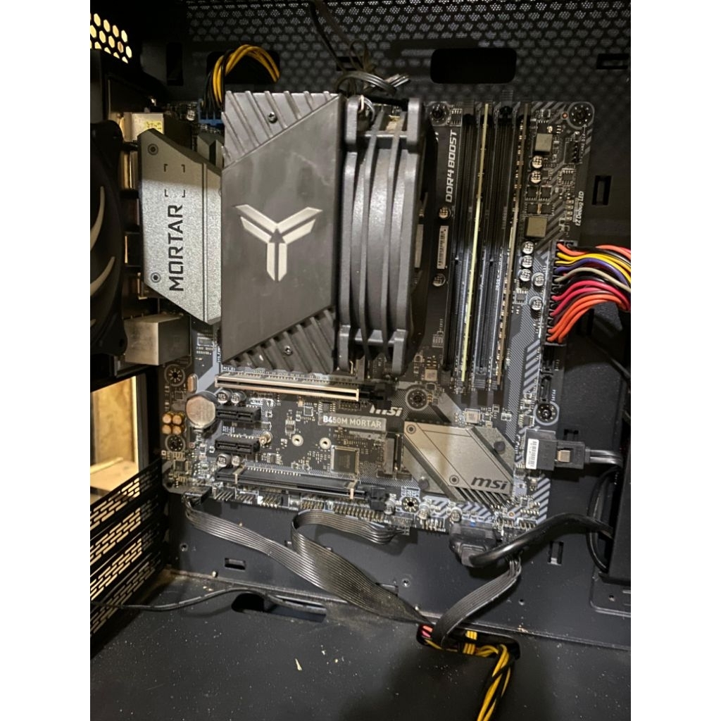 Motherboard B458M Msi mortar + Ryzen 5 2400G