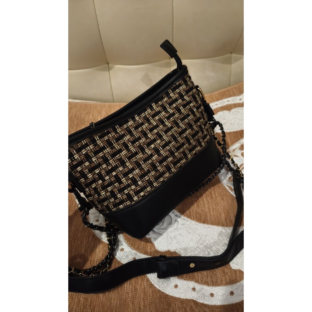 preloved tas shoulder bag hitam tali rantai