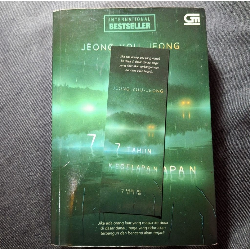 novel bekas/prelove 7 Tahun Kegelapan