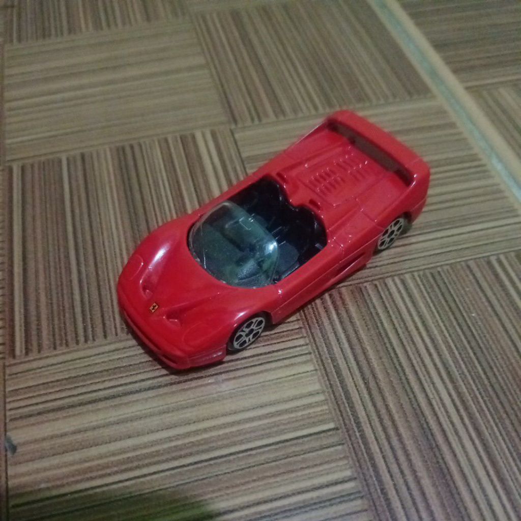 Maisto Ferrari F50 Assembly line