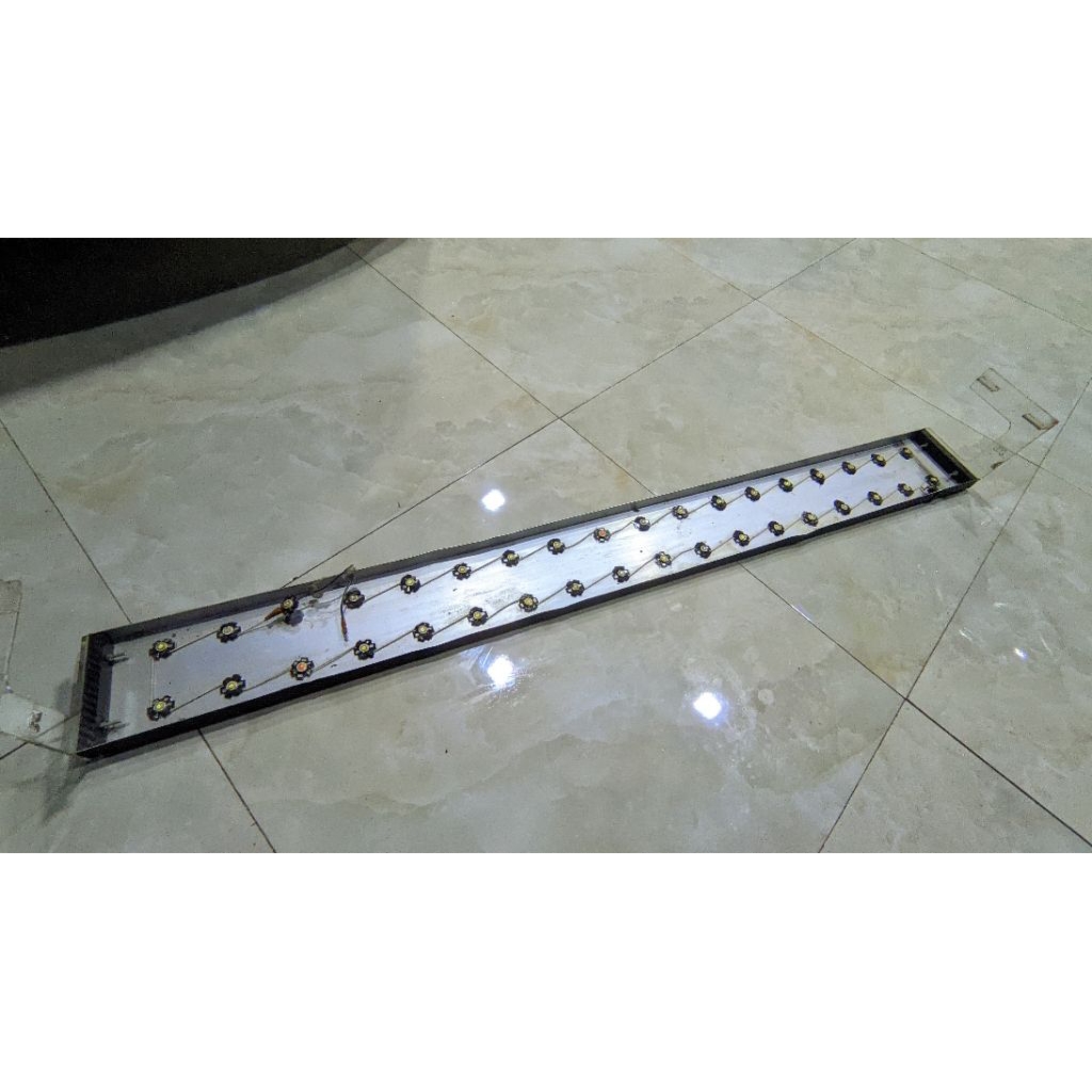 aquarium lampu aquarium HPL 1meter 36 wath + adaptor 36 wath