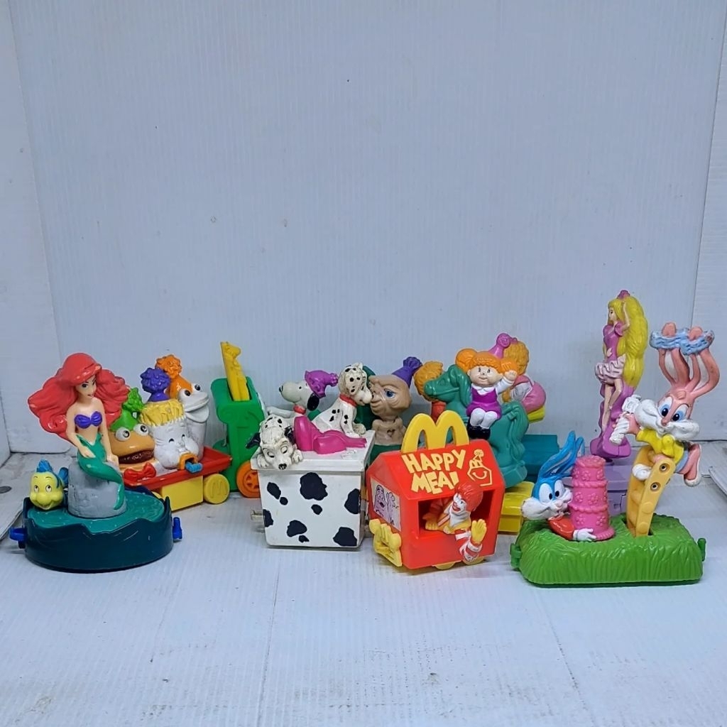 Set 10pcs Birthday Train Mainan Jadul Happy Meal Happy Meal McDonald's preloved figure mcd