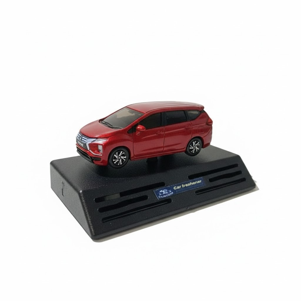 {Skala 1 : 45} Pajangan Interior Mobil Miniatur Xpander Ultimate