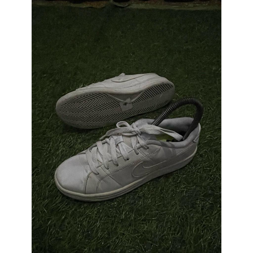 sepatu nike court royale s35,5
