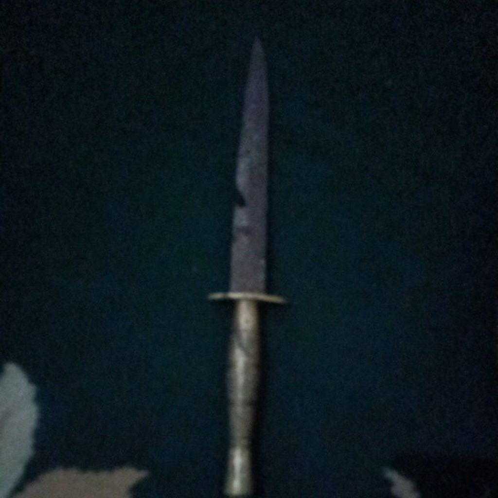 dagger knife