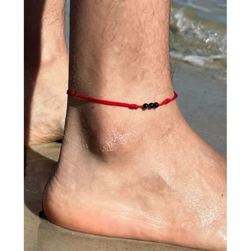 GELANG KAKI TALI MERAH MANIK HITAM