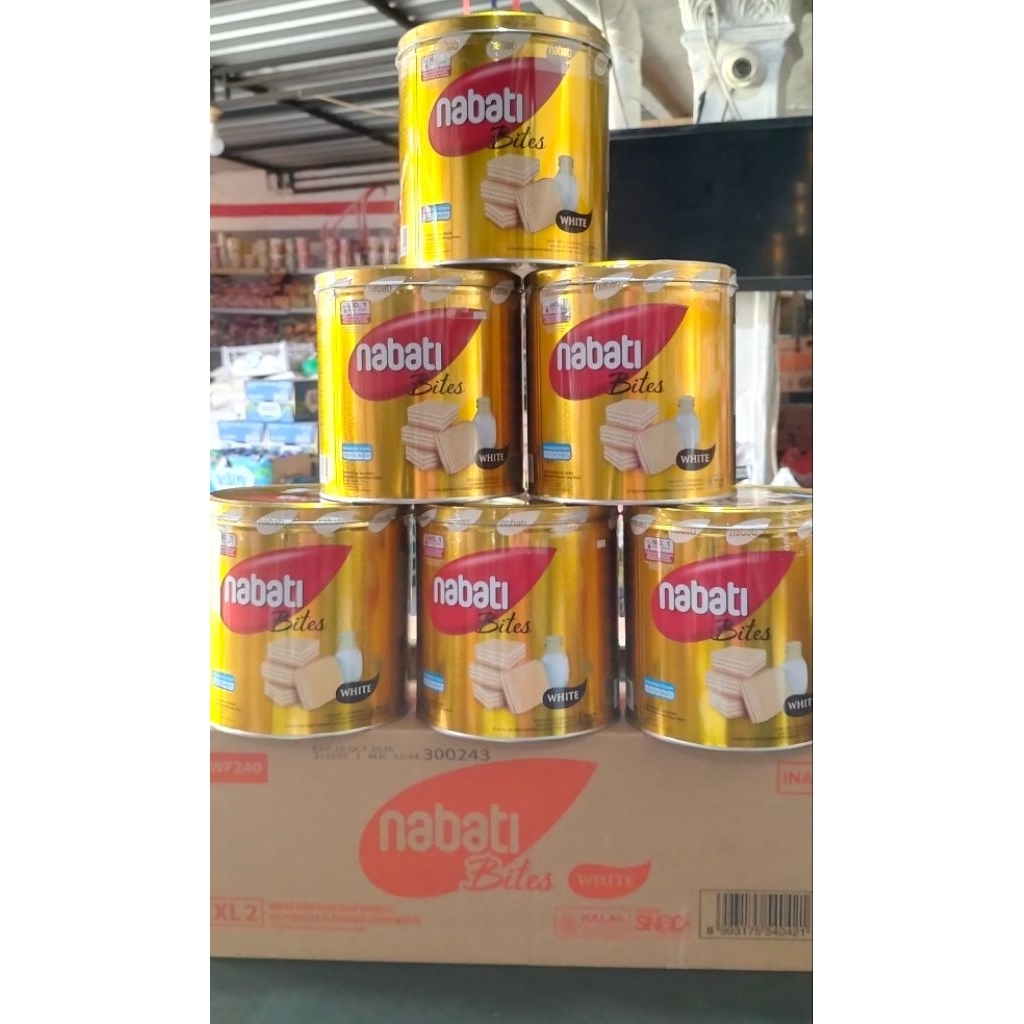 NABATI WAFER KALENG RASA SUSU VANILLA 240g SEKARTON ISI 6 KALENG
