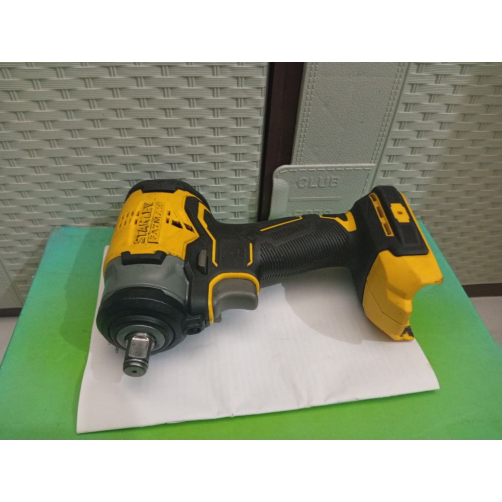 impact wrench Stanley Fatmax Stanley SBW910