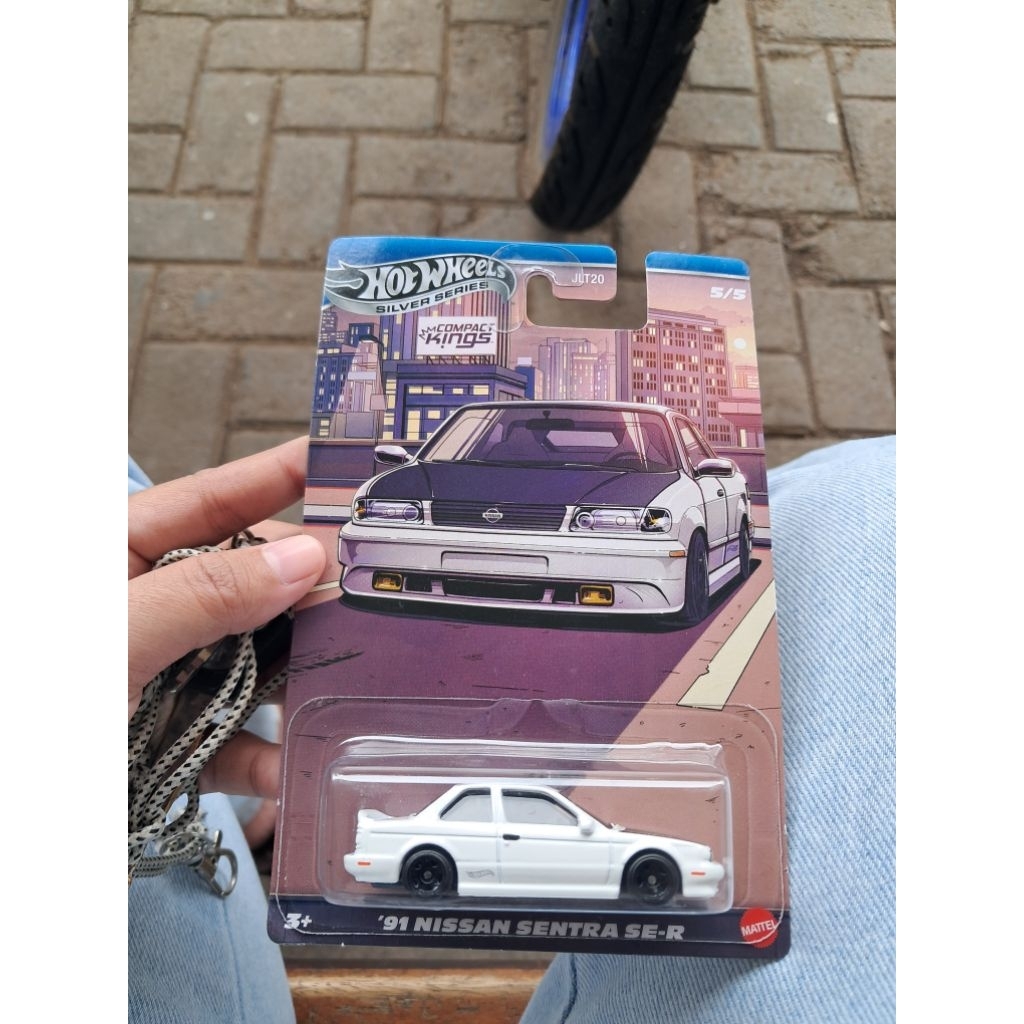 '91 Nissan Sentra SE-R Hotwheels Silver Series