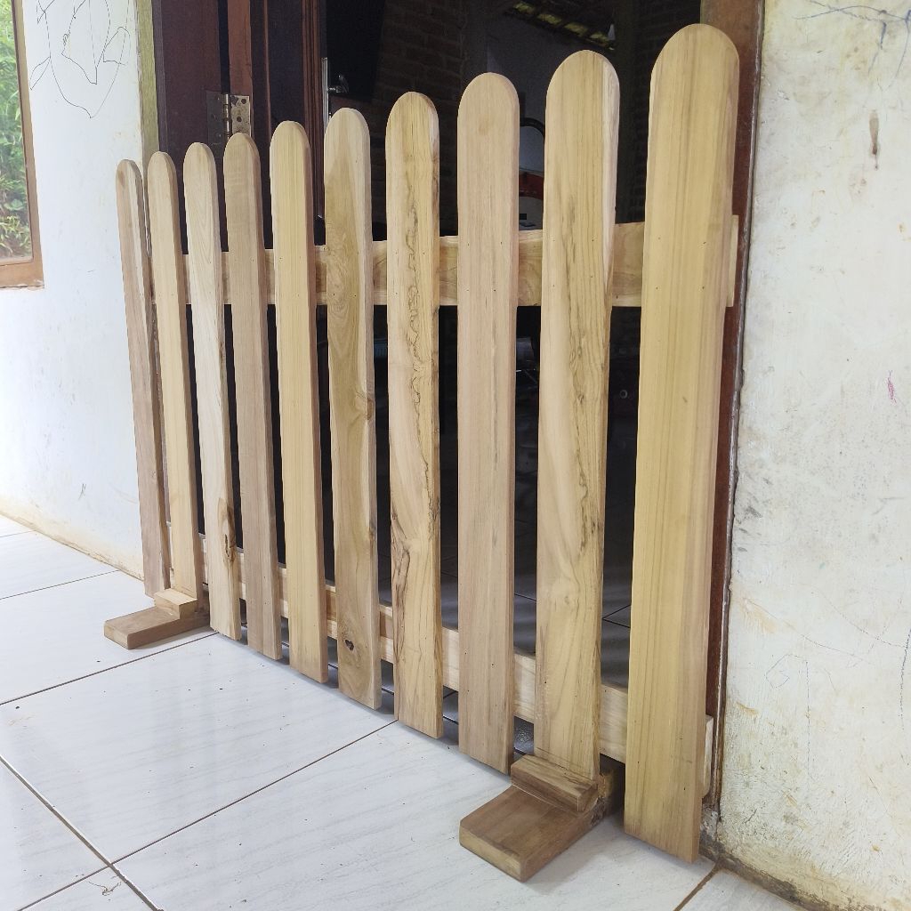 Pagar Pintu Rumah Teras Kayu Jati Jepara