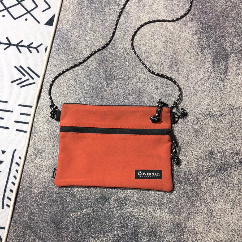 COVERNAT AUTHENTIC SAPOCHE SLINGBAG ORANGE DY