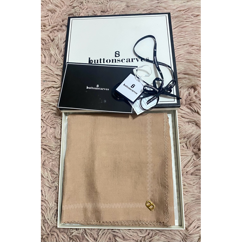 PL buttonscarves Today’s Scarf-khaki