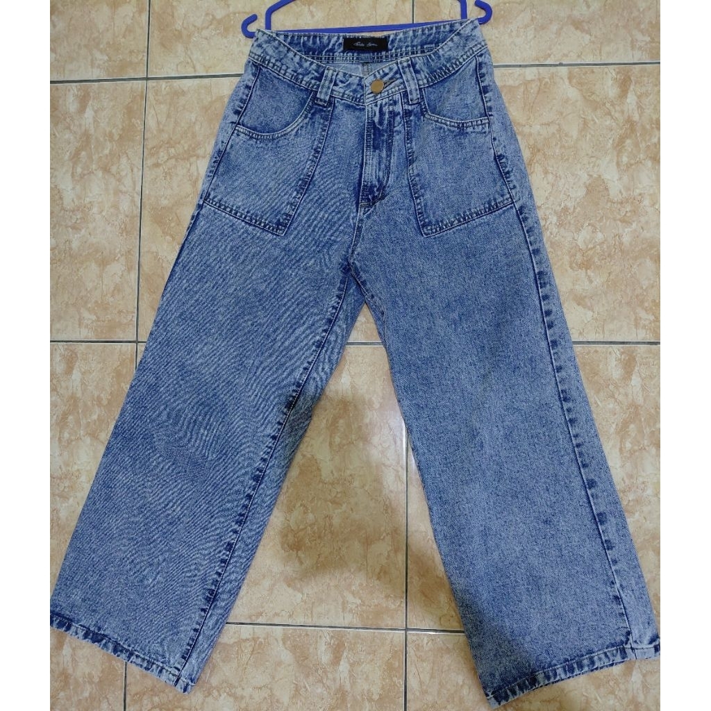 PRELOVED CELANA KULOT LEVIS/JEANS/DENIM