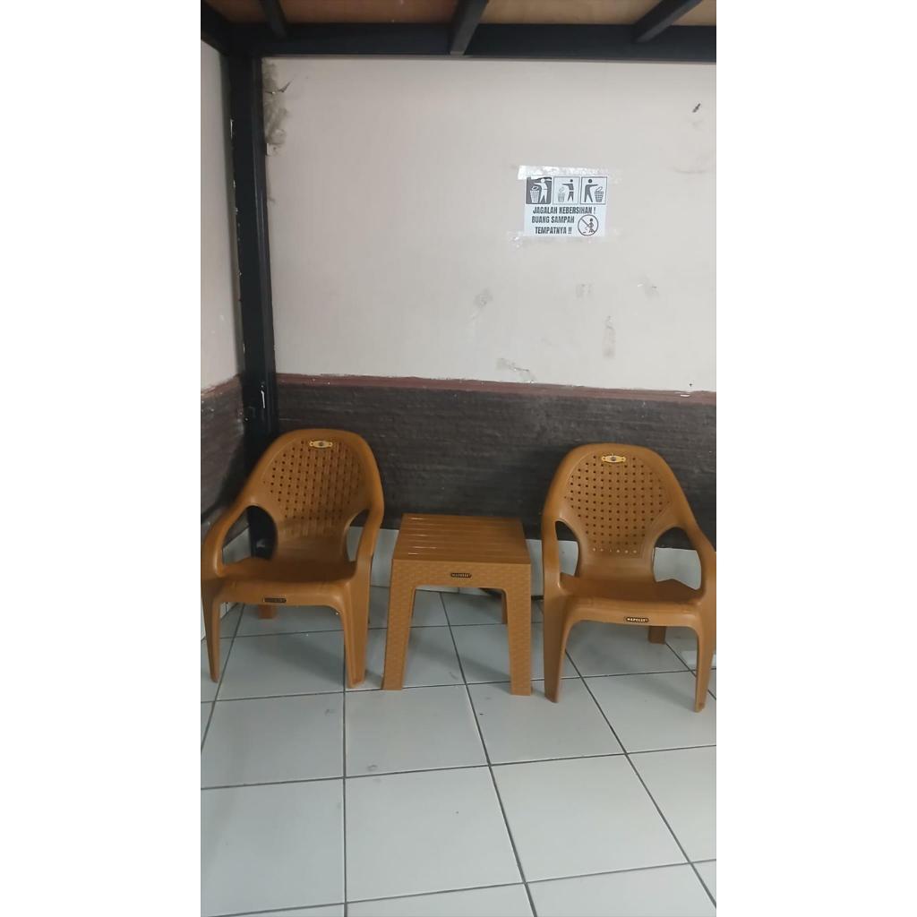 KURSI MEJA SET NAPOLLY KURSI 932 & MEJA MAPAN 45 DUA KURSI SATU MEJA