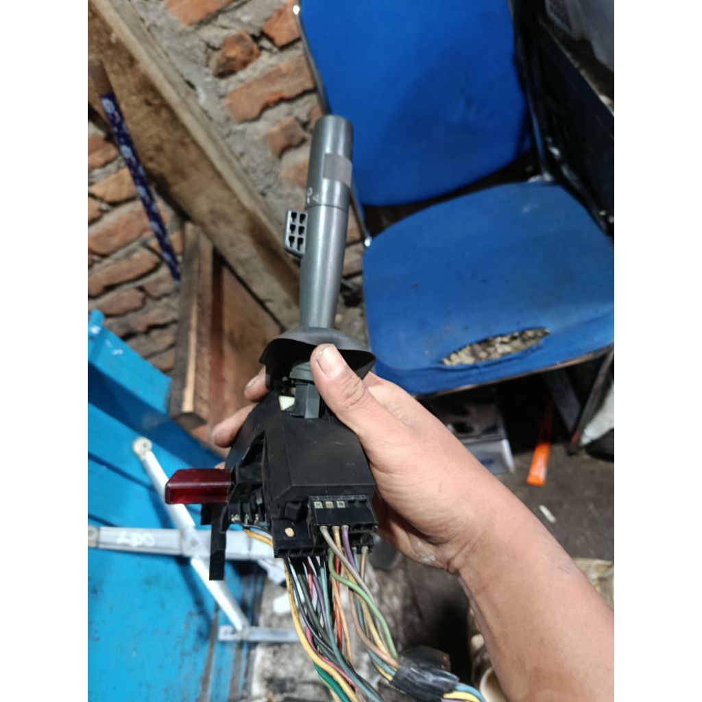 saklar lampu opel blazer