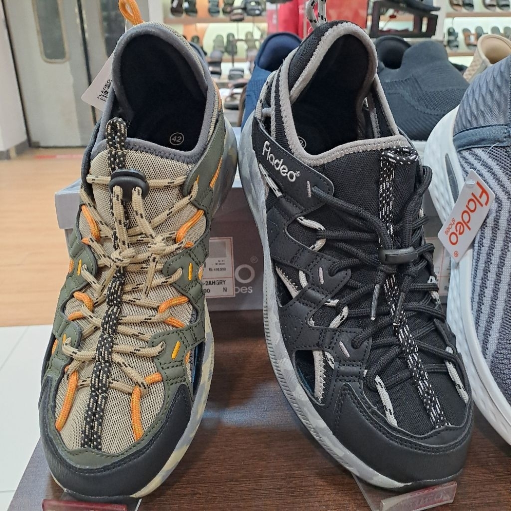 sepatu sneakers pria fladeo empuk dan ringan