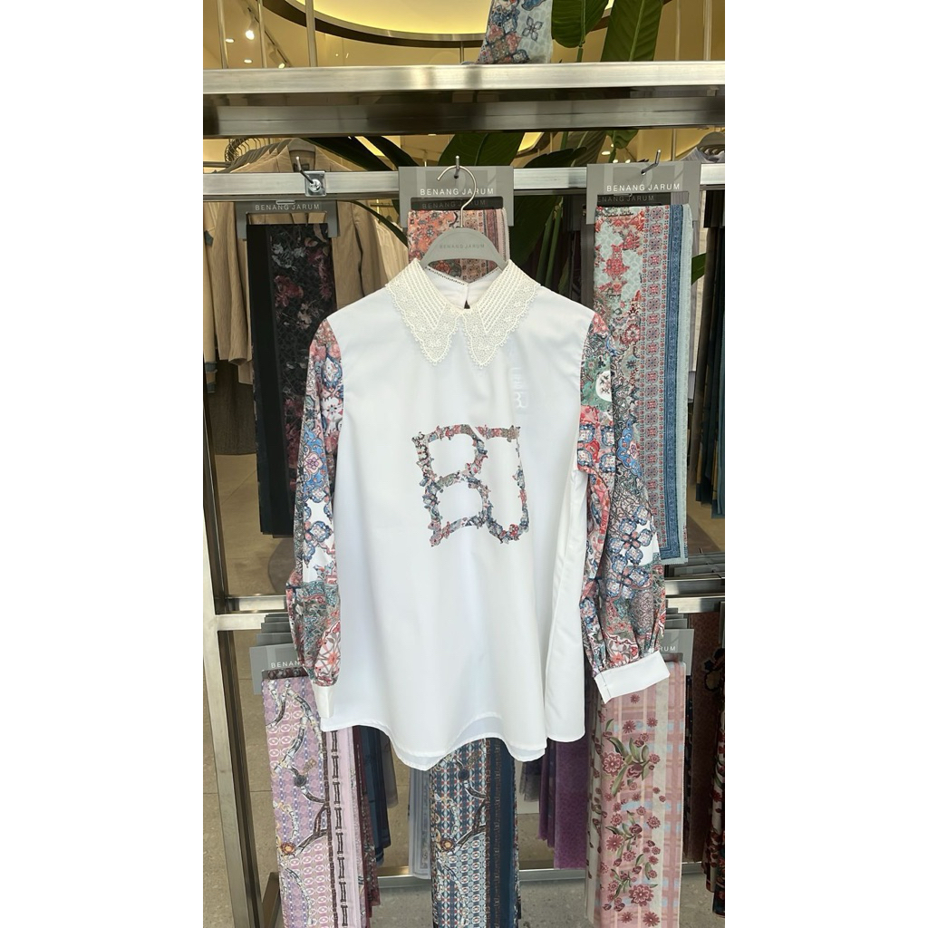 atasan monogram benang jarum buttonscarves