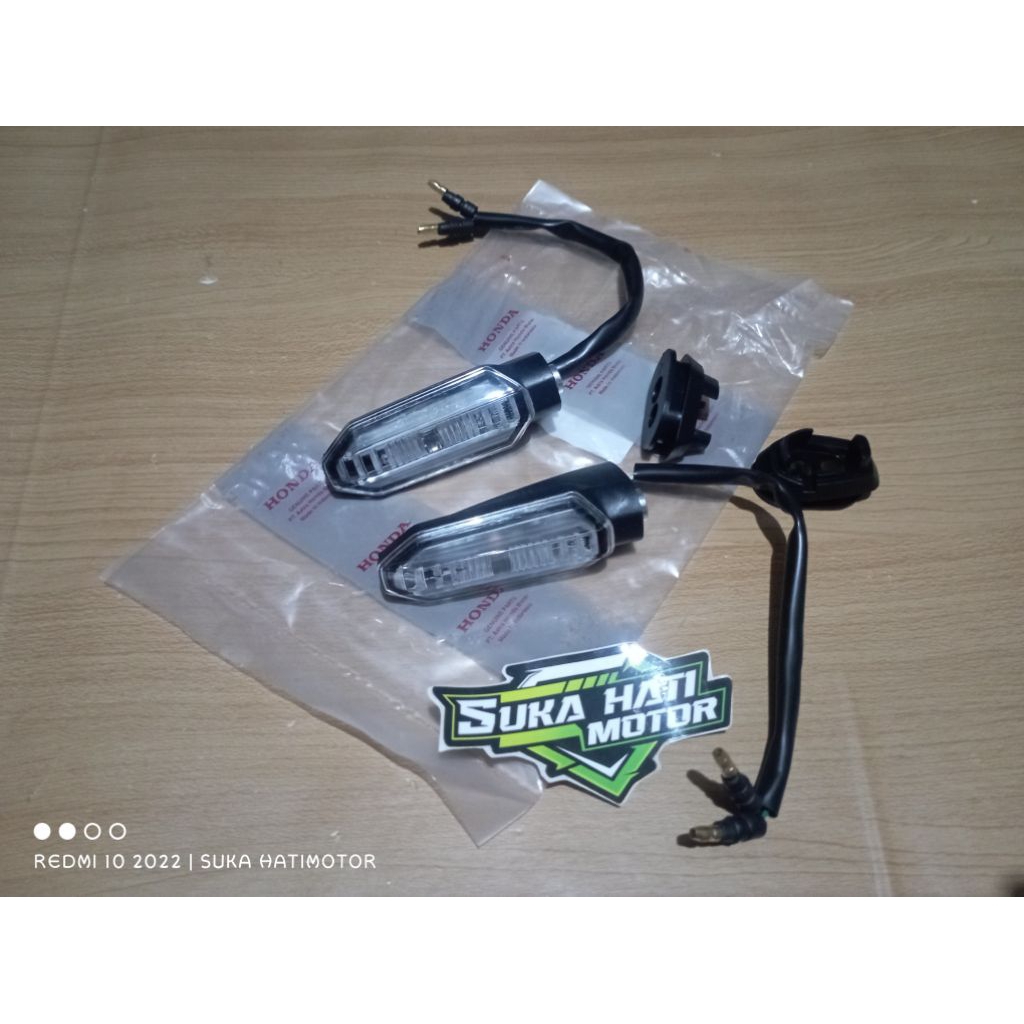 Lampu Sen Belakang Vario 125/150 Led New Original.