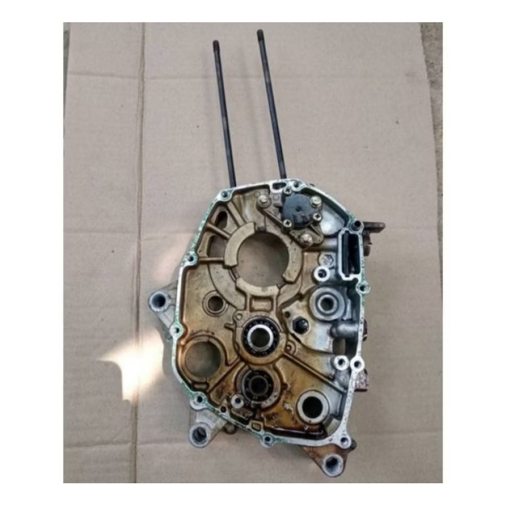 krengkes crankcase kalter kanan Honda Revo absolute Revo fit Blade 110 old Revo injeksi  original co