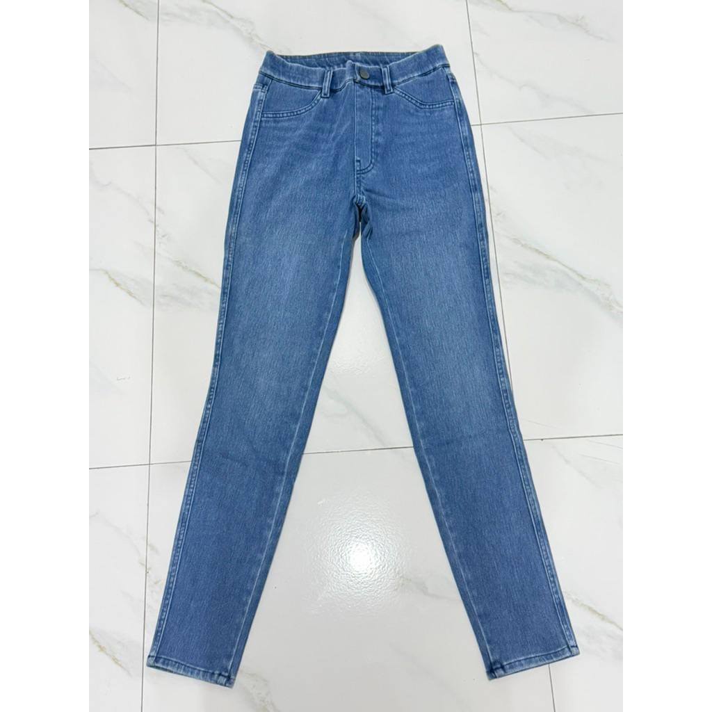 [PRELOVED] UNIQLO - Uniqlo Ultra Stretch Denim Shirt Leggings Pants