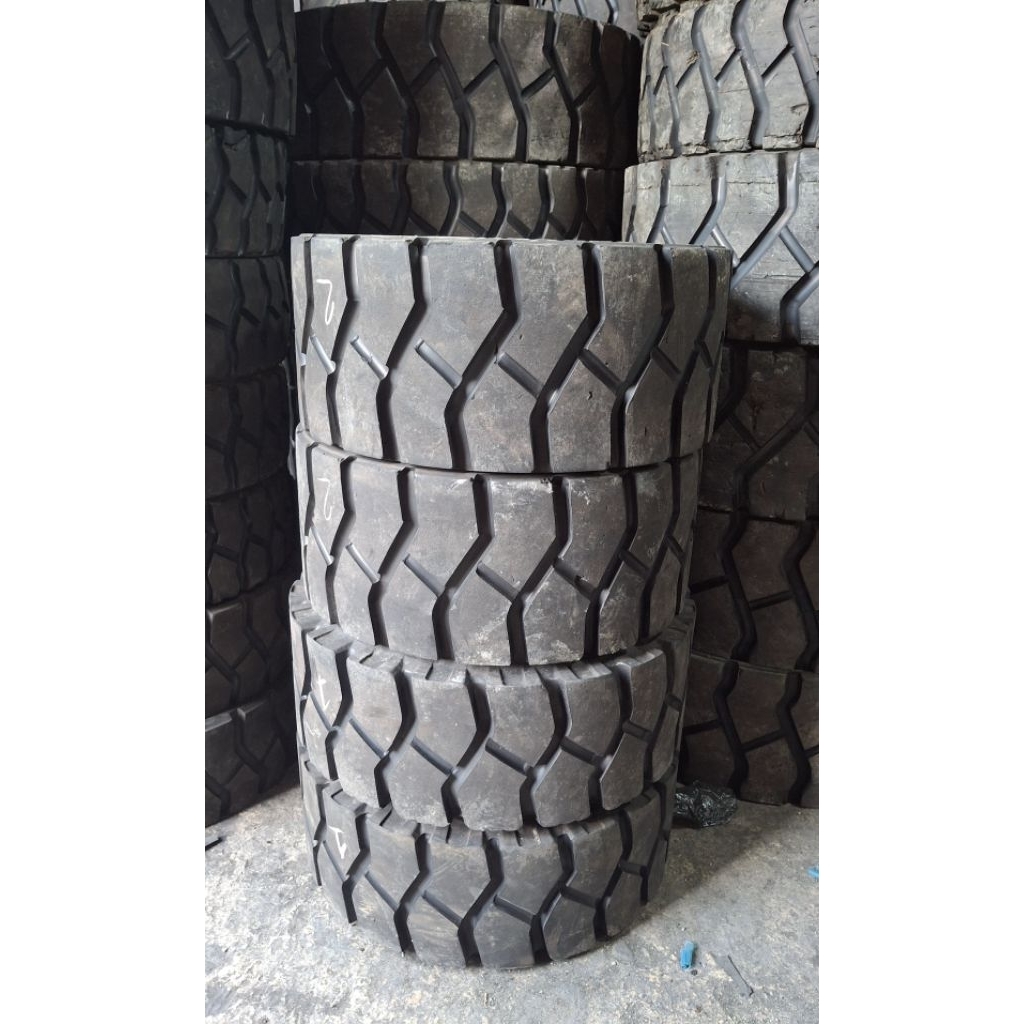ban forklift 21×8-9 solid bekas